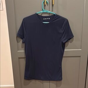 Abercrombie soft matte seamless tuckable baby tee- size small